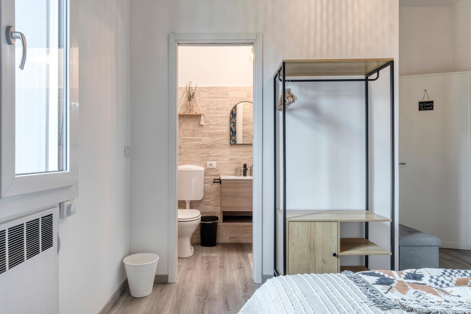 Wanderlust Rooms Bologna Fiera, Free Parking Buitenkant foto
